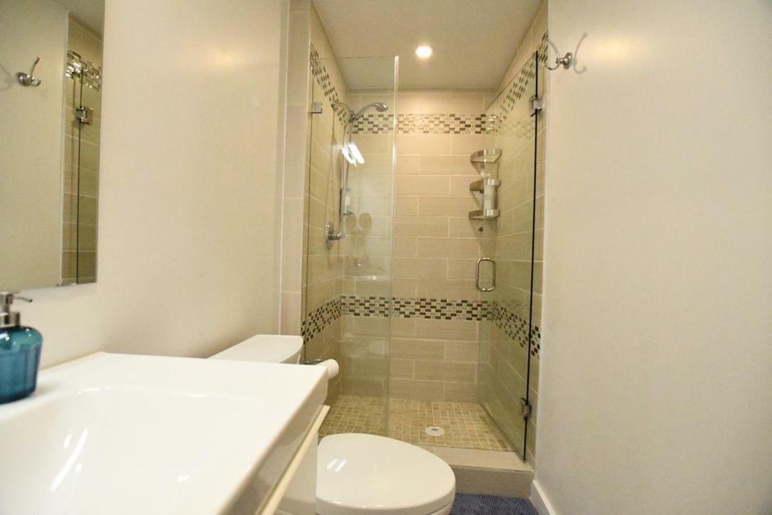 Private Unit / Private Bathroom Near Bart & Sf Daly City Bagian luar foto